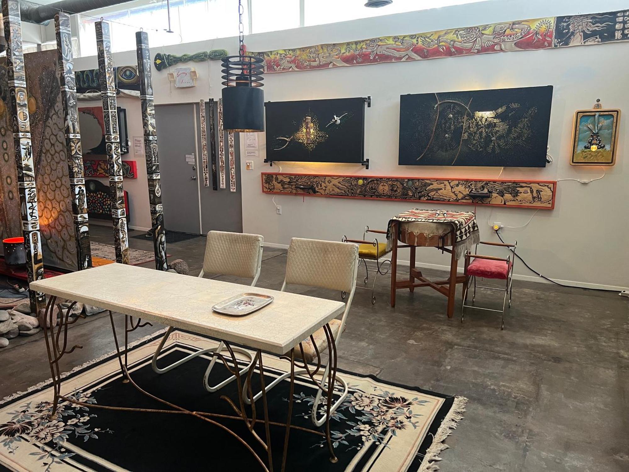 Space Castle: A 1950S Gas Station Transformed Into An Art Themed Wonderland Truth or Consequences Luaran gambar